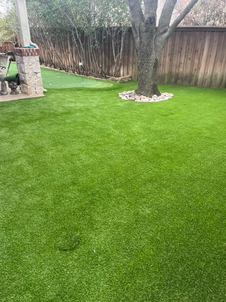 4 hole putting green in Flower Mound TX from different angle